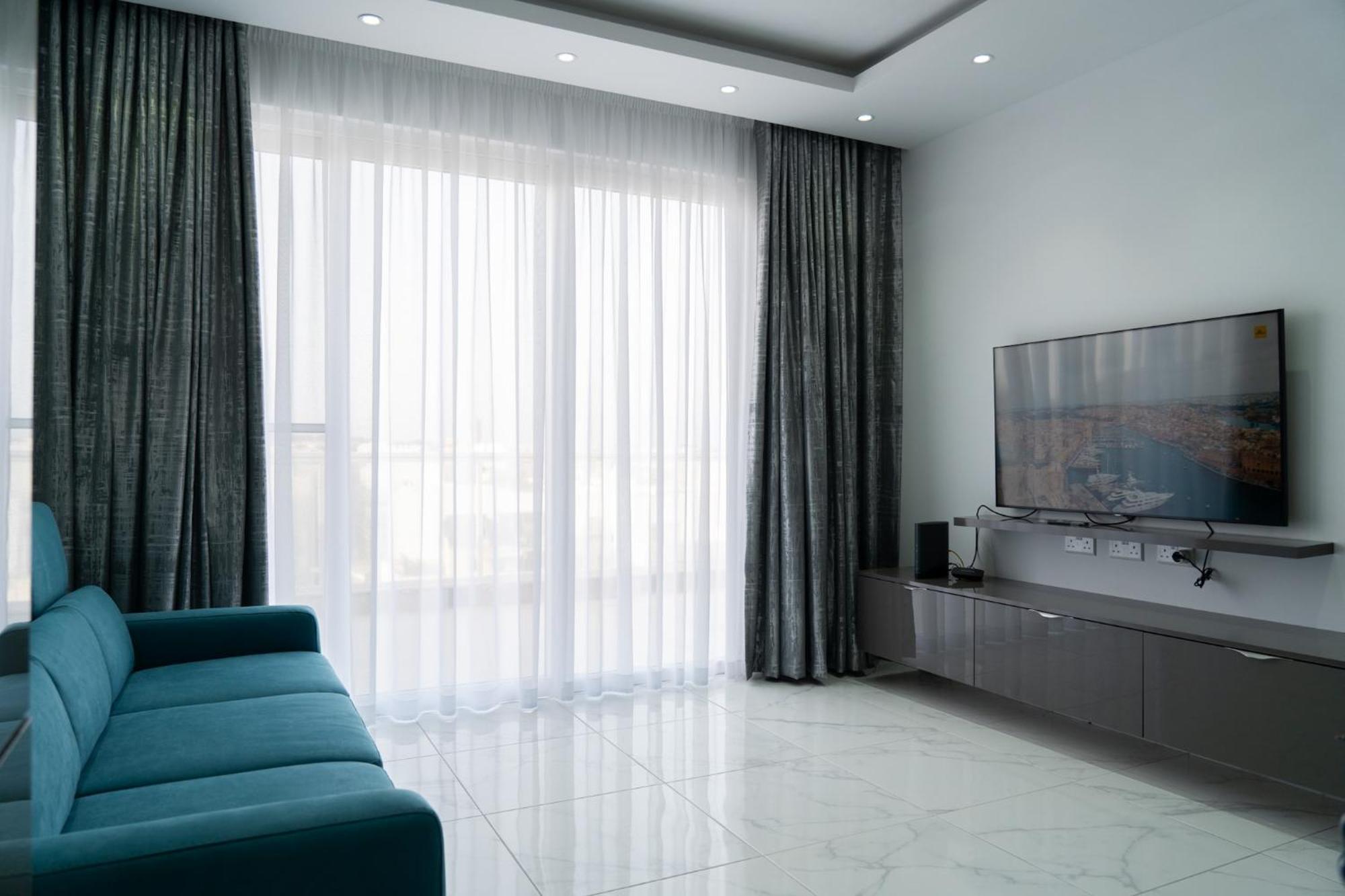 Southview Luxury Penthouse