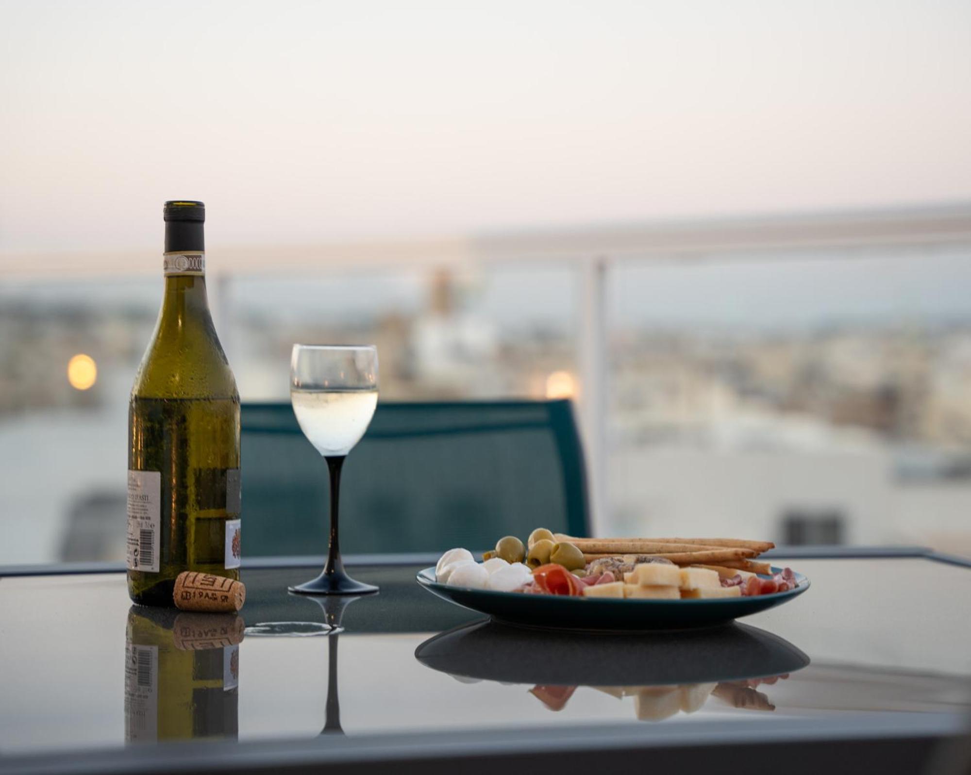 Southview Luxury Penthouse